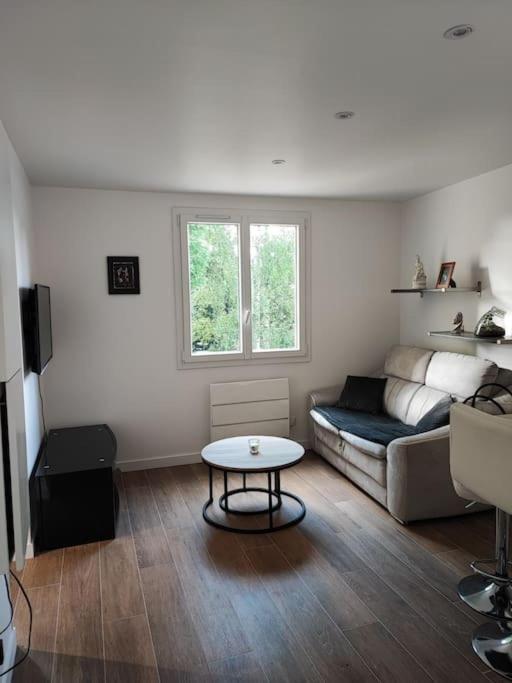 Villeneuve-Saint-Denis Charmant Appartement 2 Pieces Proche Disneyland מראה חיצוני תמונה