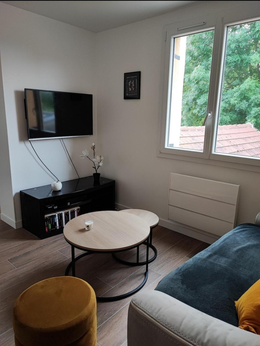 Villeneuve-Saint-Denis Charmant Appartement 2 Pieces Proche Disneyland מראה חיצוני תמונה